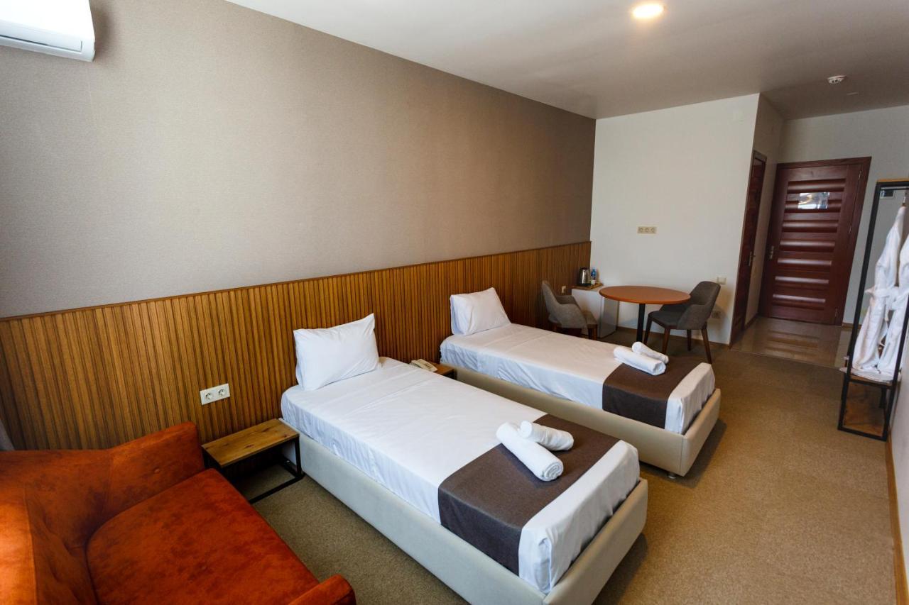 Ferienwohnung Polo Batumi Exterior foto